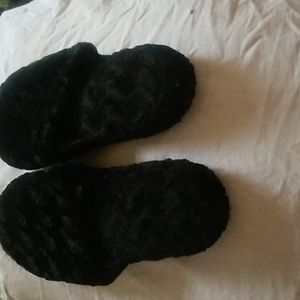 Black  bed slippers